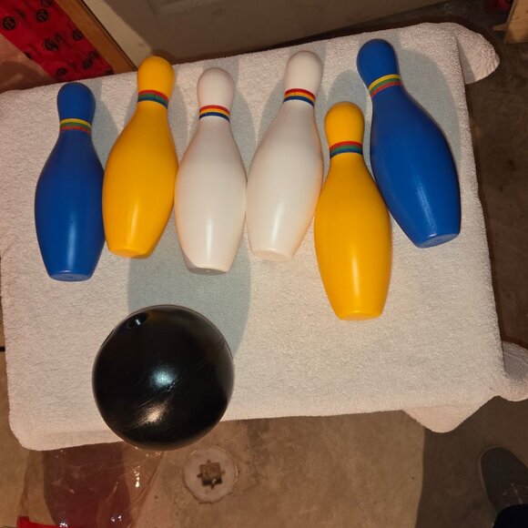 Bowling Set - Picture 2 of 3